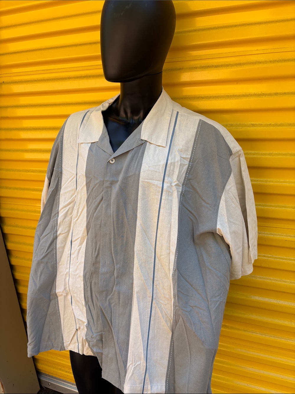 Lightweight Men's Short-Sleeve Shirt Jacket in Gray and Cream Suma 4XL.